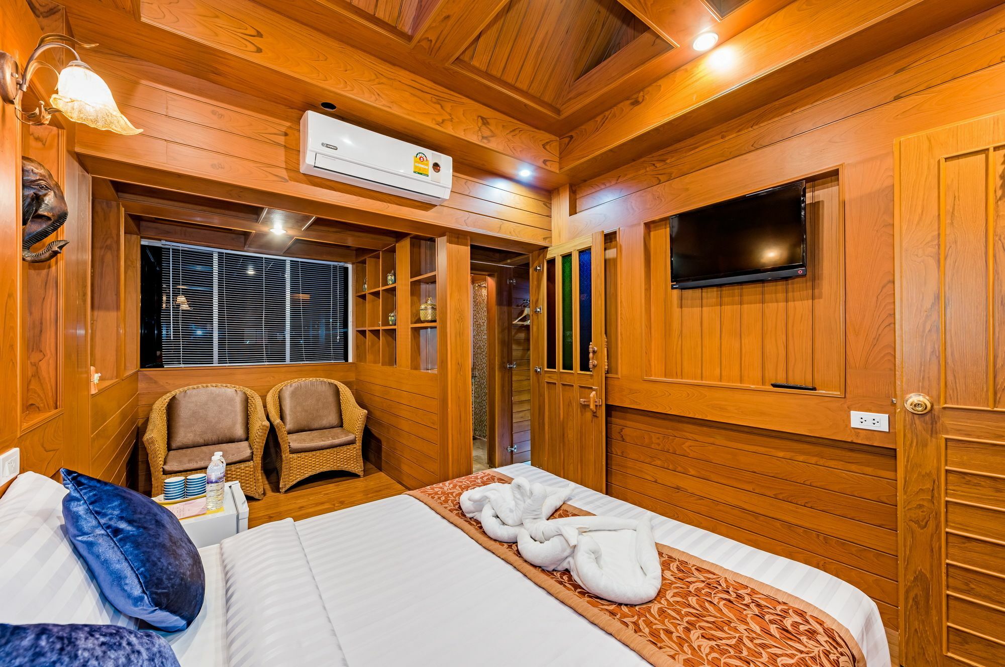 Baan Ratchapruek Villa Phuket Eksteriør bilde
