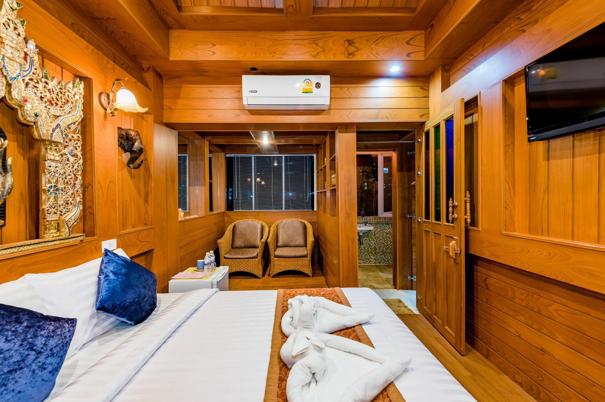 Baan Ratchapruek Villa Phuket Eksteriør bilde